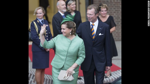 141212214423-13-world-monarchies-horizontal-gallery.jpg