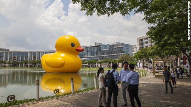 140504202513-giant-duck-story-top.jpg