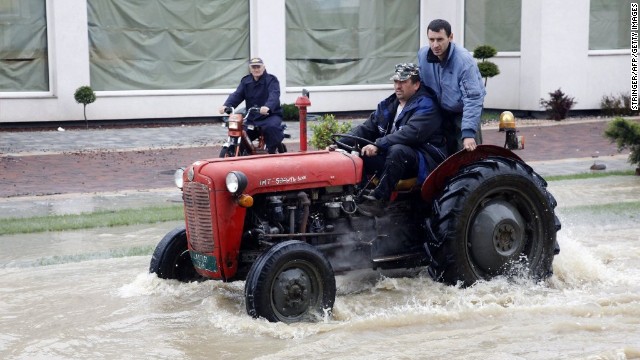 140517202730-04-balkan-floods-horizontal-gallery.jpg