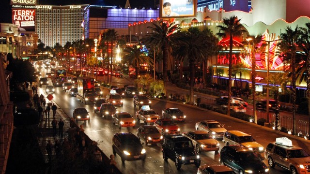 140225011425-las-vvegas-strip-traffic-story-top.jpg