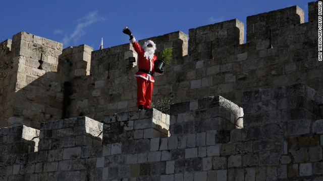 141222125344-04-santa-122214-horizontal-gallery.jpg