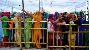 140402201043-4-punjab-golden-temple-story-body.jpg