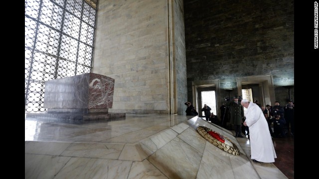 141128083230-02-turkey-pope-1128-horizontal-gallery.jpg
