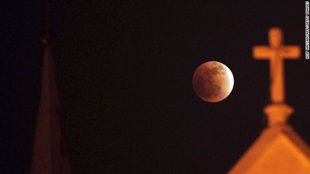 140411163403-02-lunar-eclipse-0414-horizontal-gallery.jpg