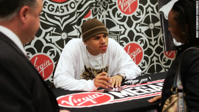 131028105707-01-chris-brown-1028-horizontal-gallery.jpg