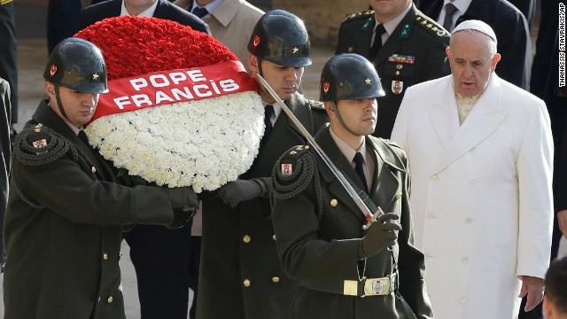 141128083336-03-turkey-pope-1128-horizontal-gallery.jpg