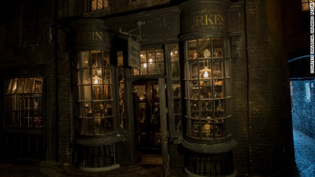 140620142343-diagon-alley-knockturn-horizontal-gallery.jpg