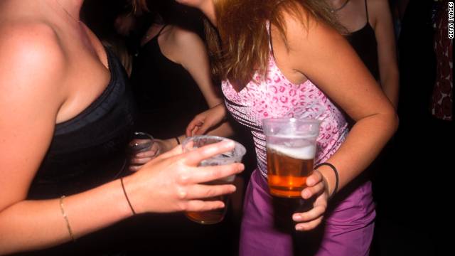 110928114251-teens-drinking-beer-story-top.jpg