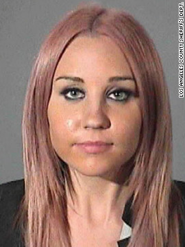 120914080315-amanda-bynes-mugshot-vertical-gallery.jpg