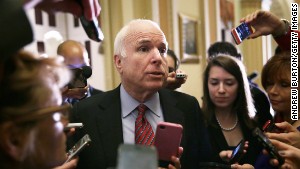 140214170704-mccain-with-reporters-story-body.jpg