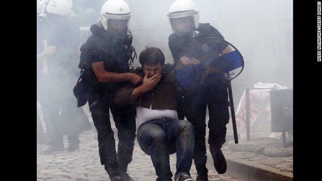 140515091752-09-turkey-protests-0515-horizontal-gallery.jpg