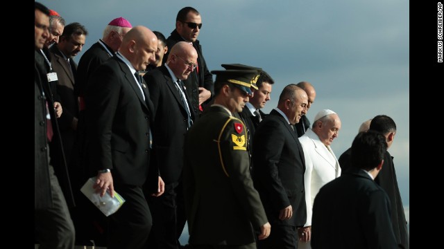 141128083120-01-turkey-pope-1128-horizontal-gallery.jpg