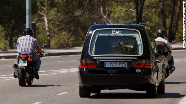 140814131045-02-ebola-spain-horizontal-gallery.jpg