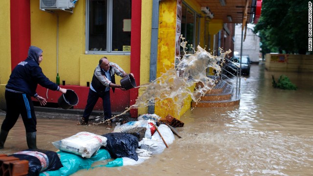 140516211609-06-balkans-flooding-horizontal-gallery.jpg