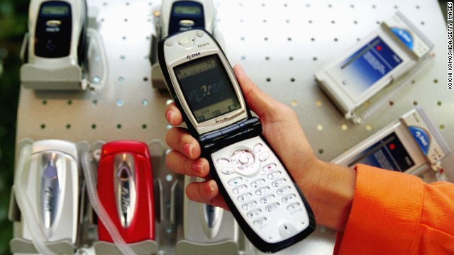 131011231349-flip-phone-horizontal-gallery.jpg