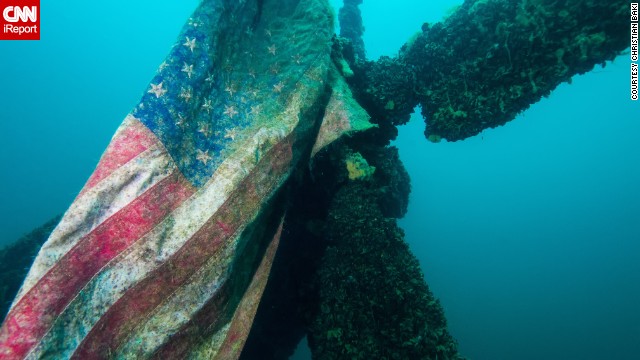 140613105333-irpt-flag-underwater-horizontal-gallery.jpg