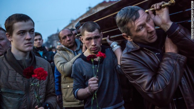 140221224732-ukraine-casket-0221-horizontal-gallery.jpg