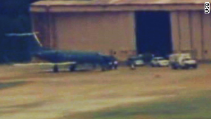140802120137-ebola-plane-arrives-story-body.png