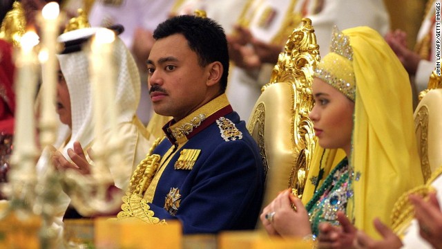 141212211738-04-world-monarchies-horizontal-gallery.jpg