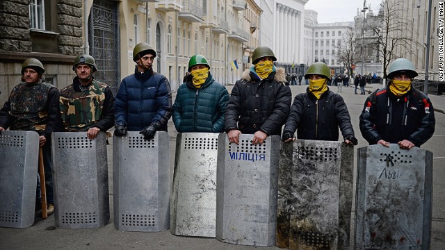 140222115005-ukraine-protests-guard-horizontal-gallery.jpg