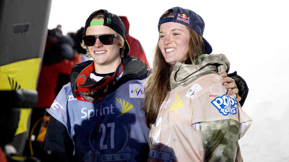 fis-snowboard-world-cup-copper-mtn-usa-hp-gold-arielle-gold-taylor-usa--sarahbrunson-x3_wide-f02736591259b17663b28cd94ba1cc046eea7753-s6-c30.jpg