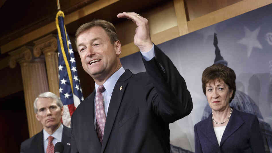 ap700412539186_wide-e3152a57481070deed31b90e68e4d324dabc5929-s6-c30.jpg