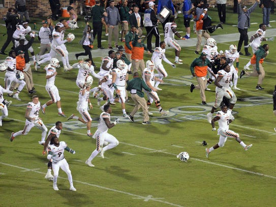635819785604376262-AP-DUKE-MIAMI-FOOTBALL-77195226.JPG